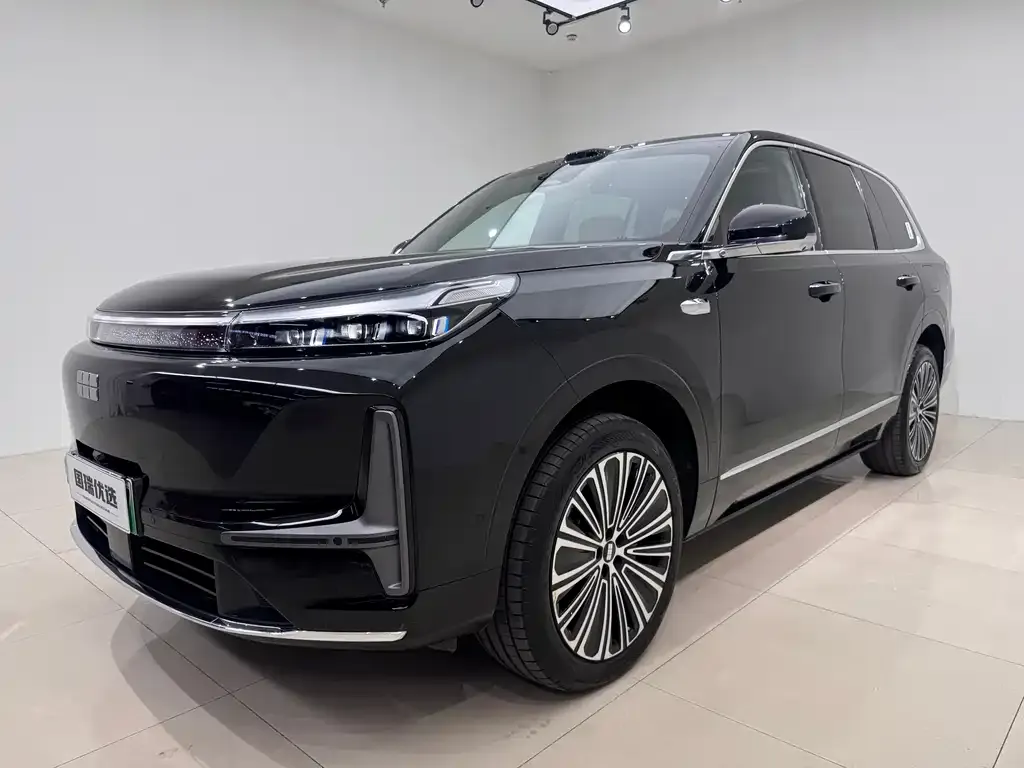 Geely Galaxy M9 — фото 1