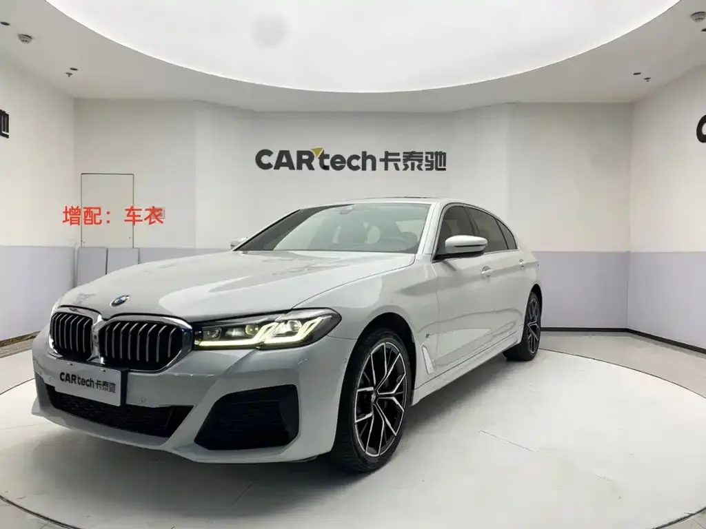 BMW 5 Series — фото 1