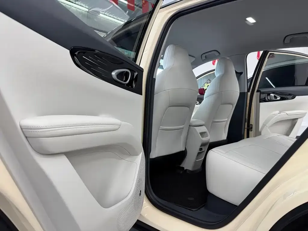 Geely Starburst — фото 2