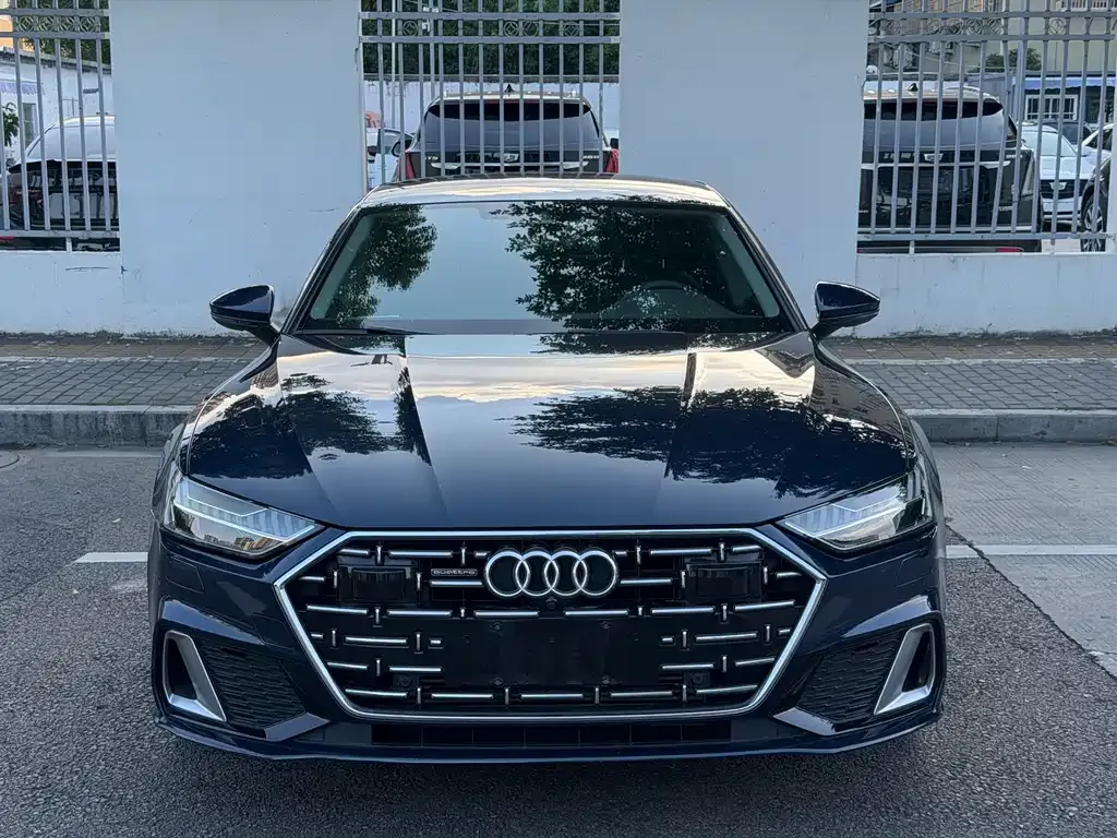 Audi A7L — фото 6