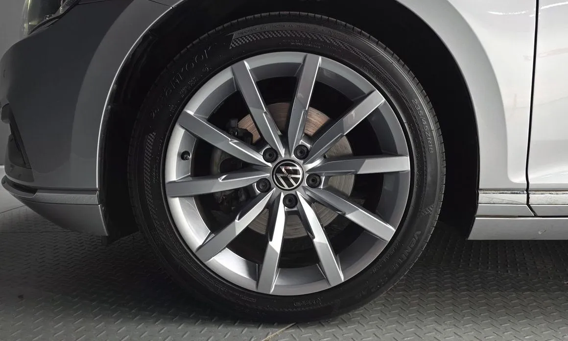 Volkswagen Passat — фото 9