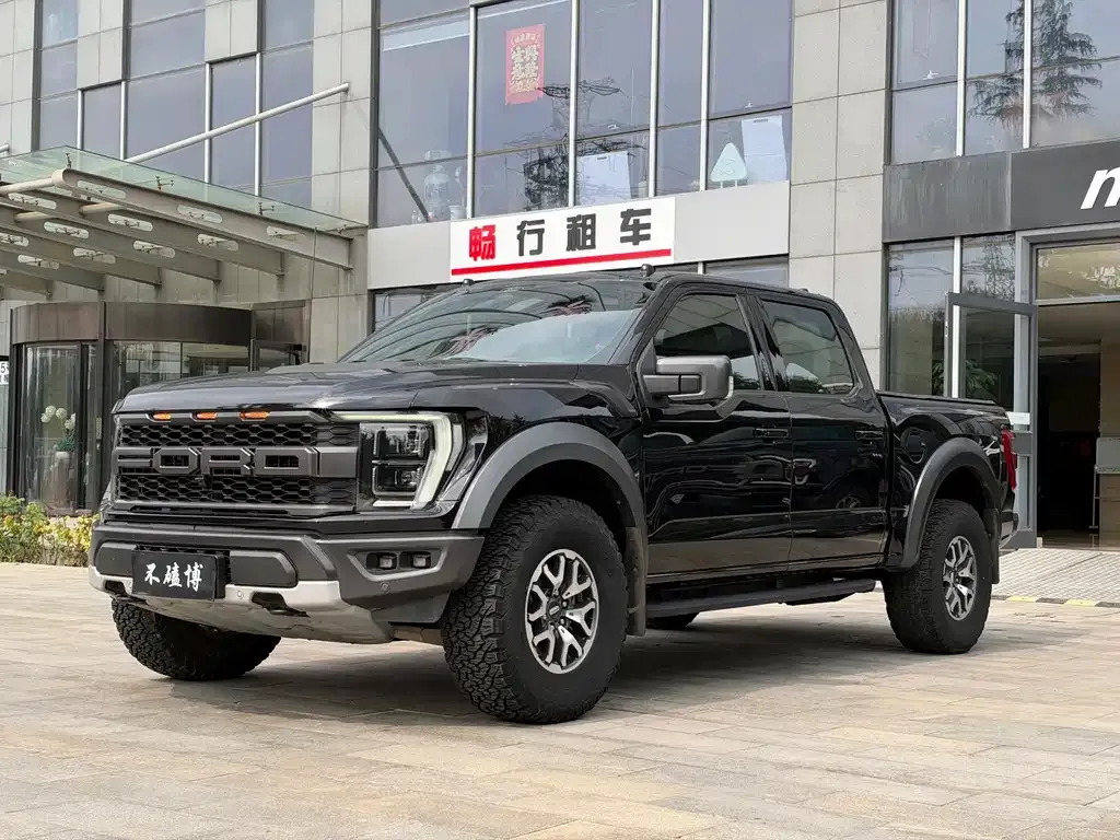 Ford F-150 Raptor — фото 1