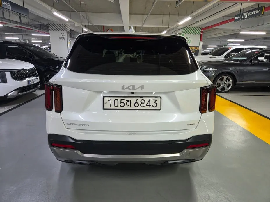 Kia Sorento — фото 7