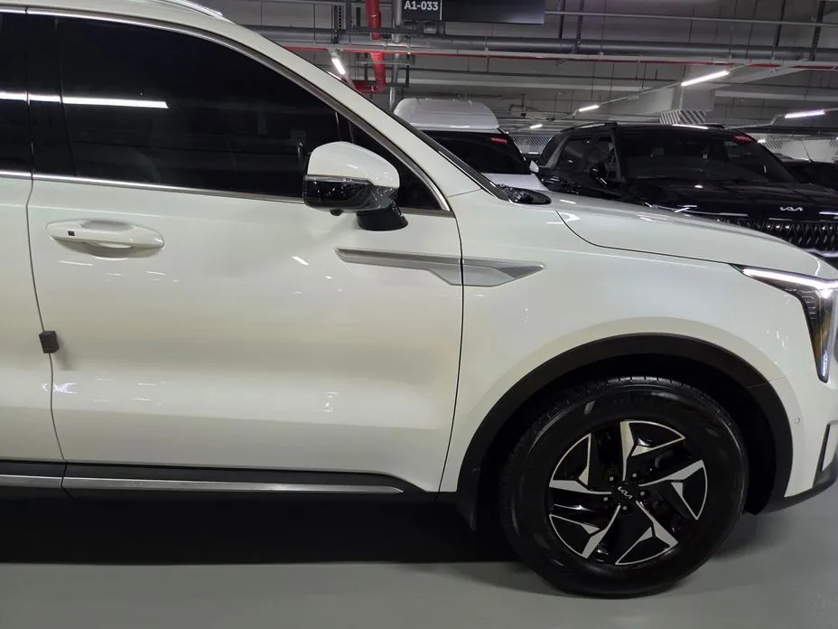 Kia Sorento — фото 6