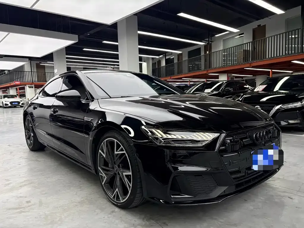 Audi A7L — фото 5