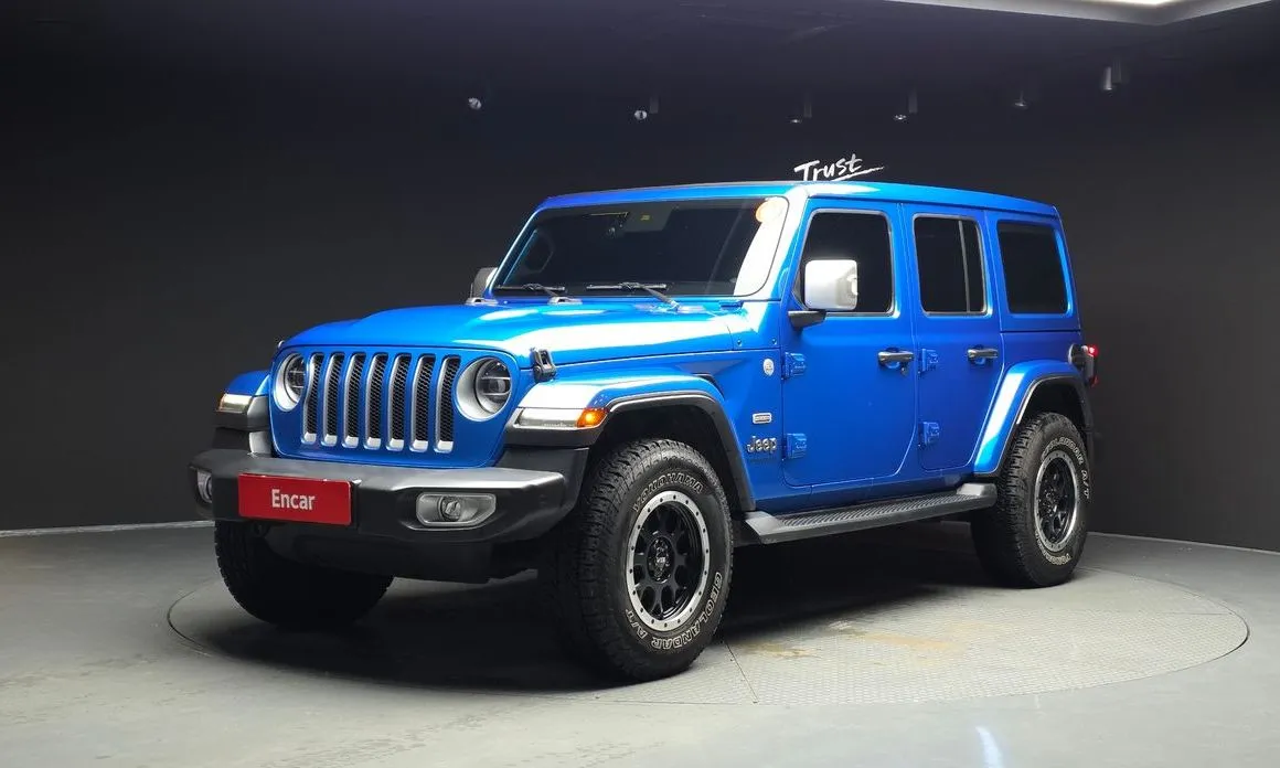 Jeep Wrangler — фото 1
