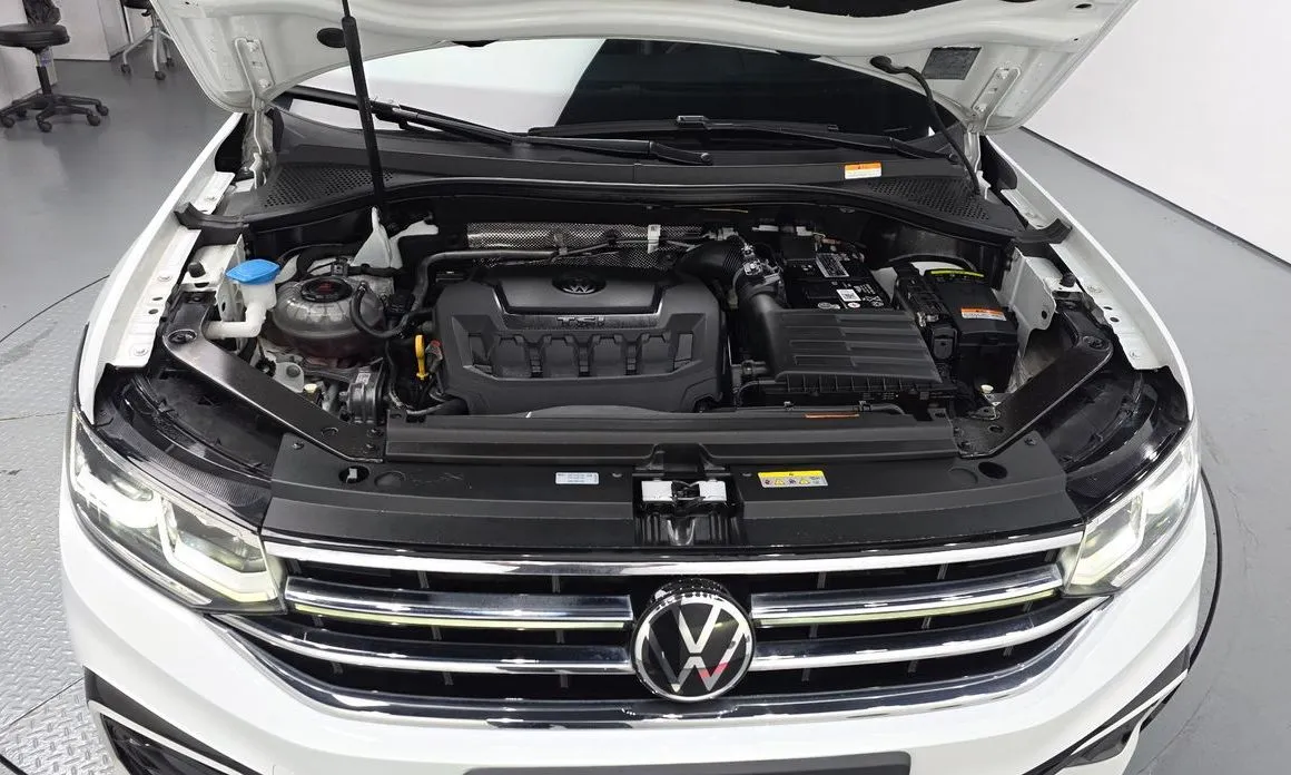 Volkswagen Tiguan — фото 7