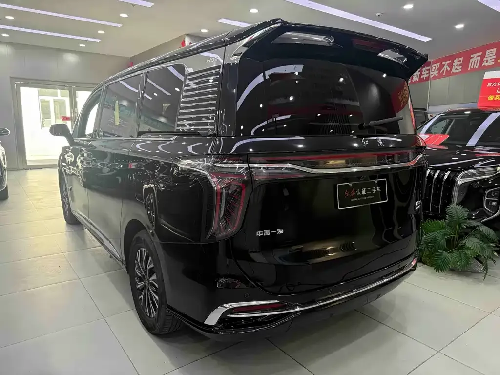 Hongqi HQ9 PHEV — фото 8
