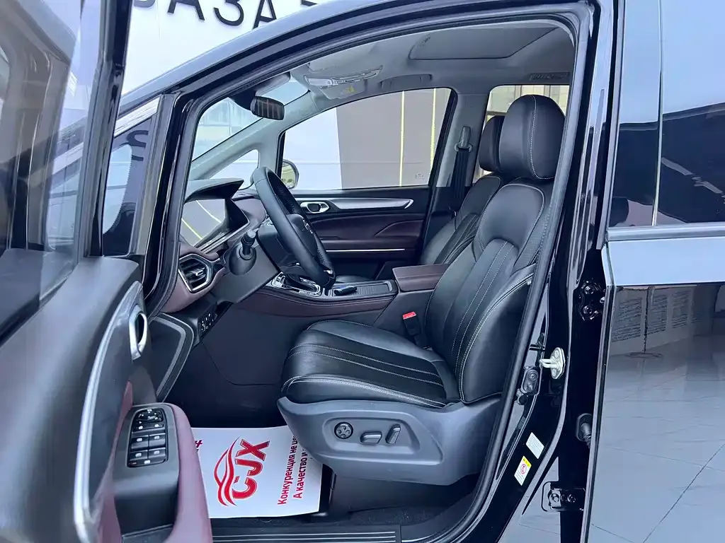 GAC Motor Trumpchi M6 — фото 2