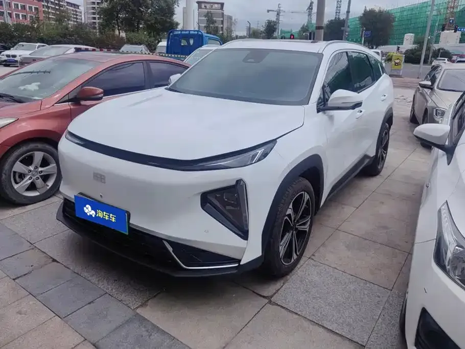 Geely Galaxy L7 — фото 1
