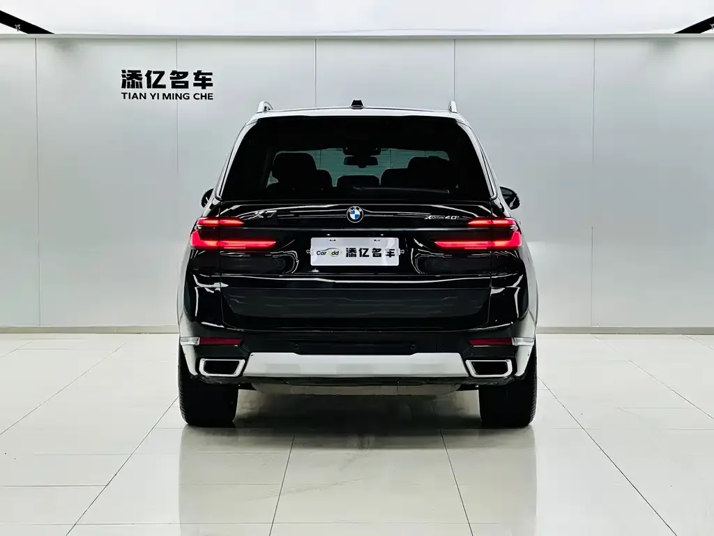 BMW X7 — фото 4