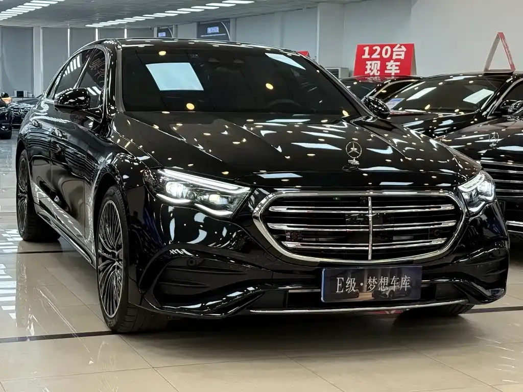 Mercedes-Benz E-Class — фото 10