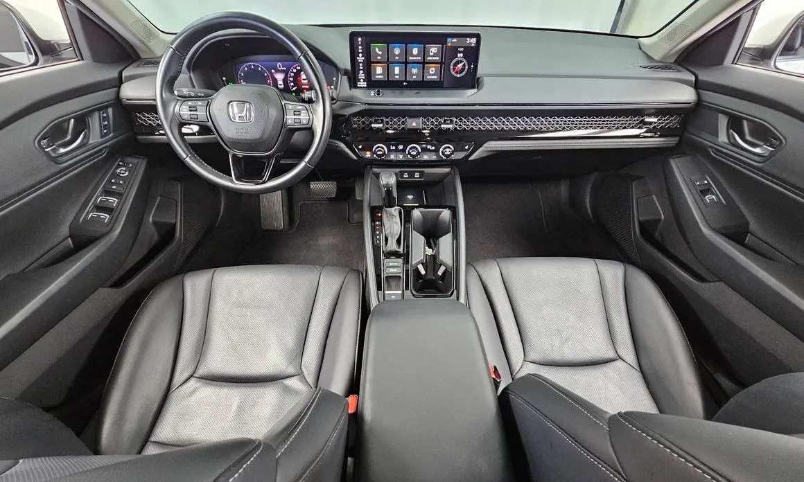Honda Accord — фото 9