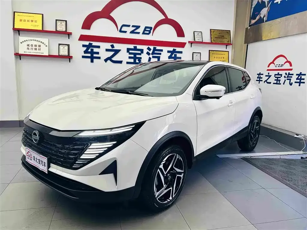 Nissan Qashqai — фото 1