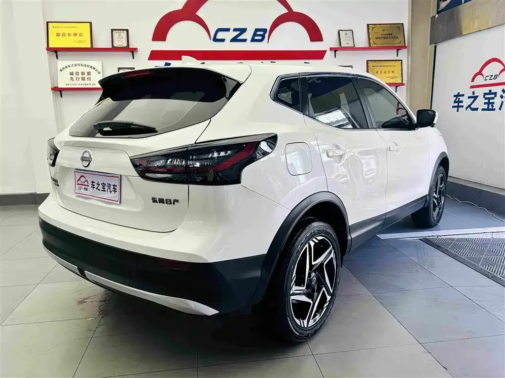 Nissan Qashqai — фото 6