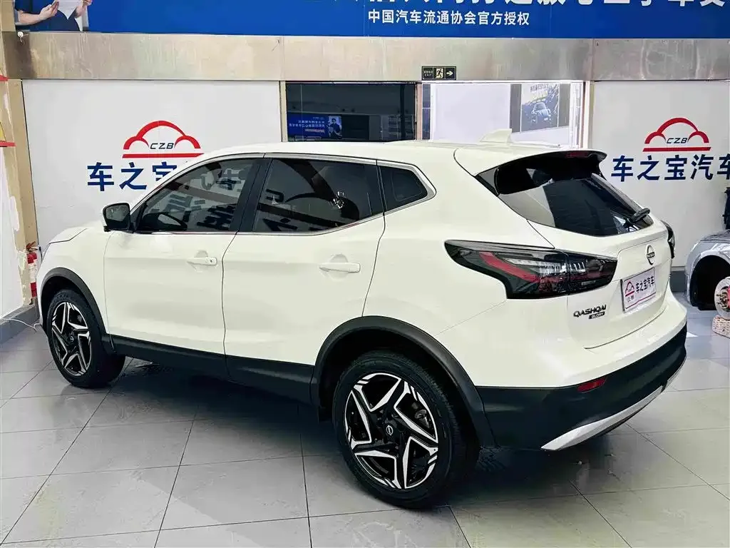 Nissan Qashqai — фото 2