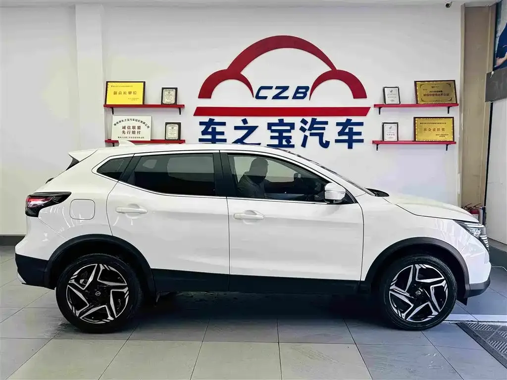 Nissan Qashqai — фото 5