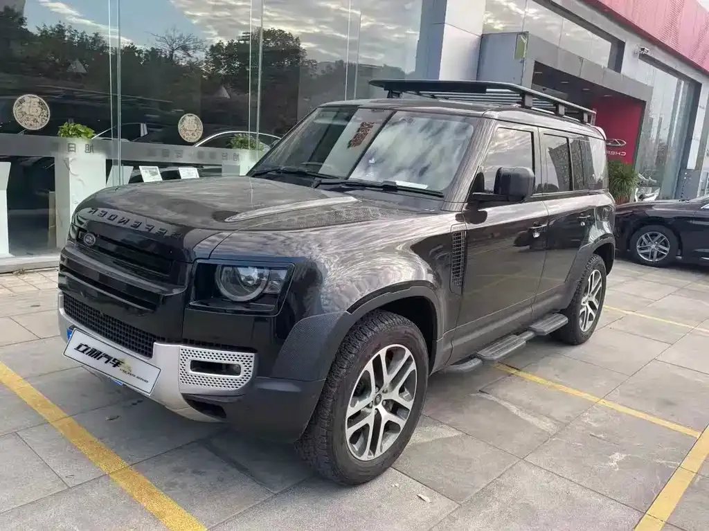 Land Rover Defender — фото 1