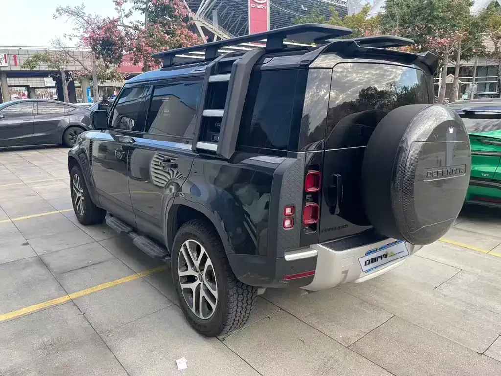 Land Rover Defender — фото 4