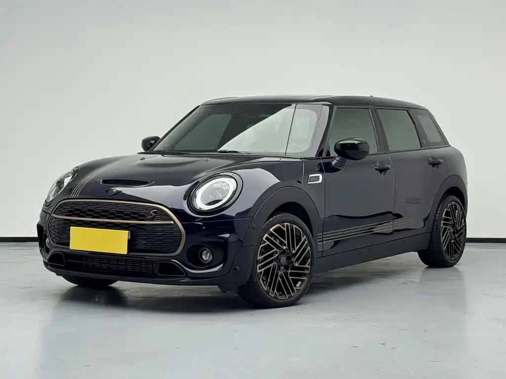 MINI Clubman — фото 1
