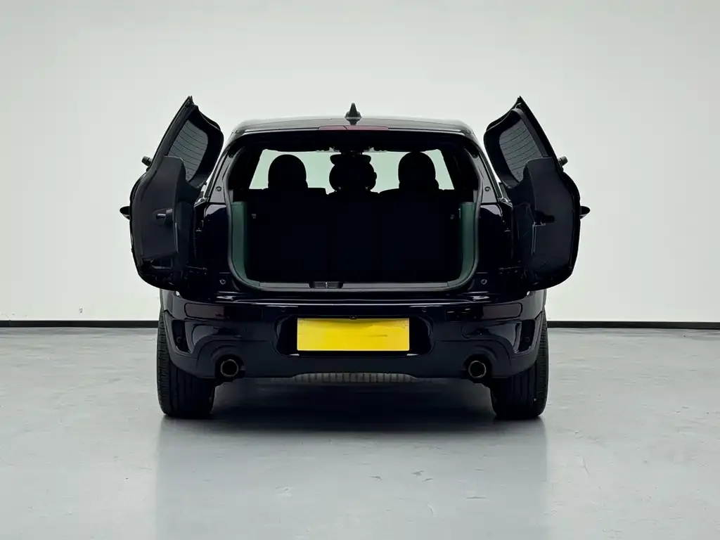 MINI Clubman — фото 2