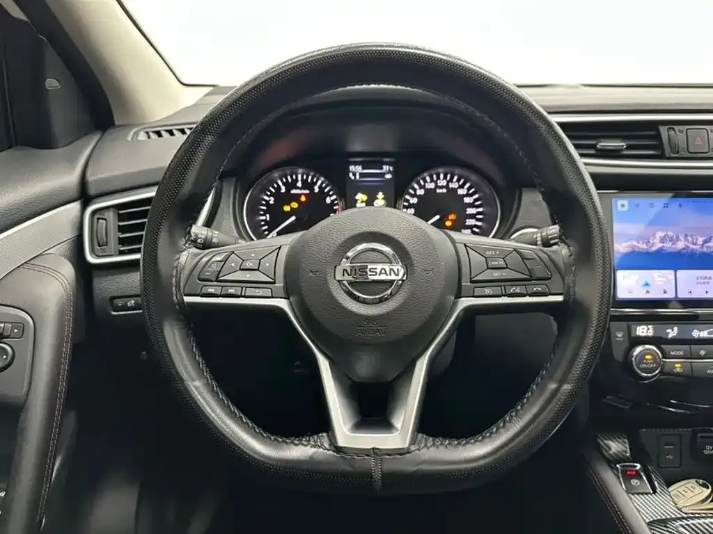Nissan Qashqai — фото 8