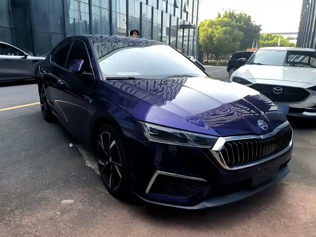 Skoda Octavia — фото 8