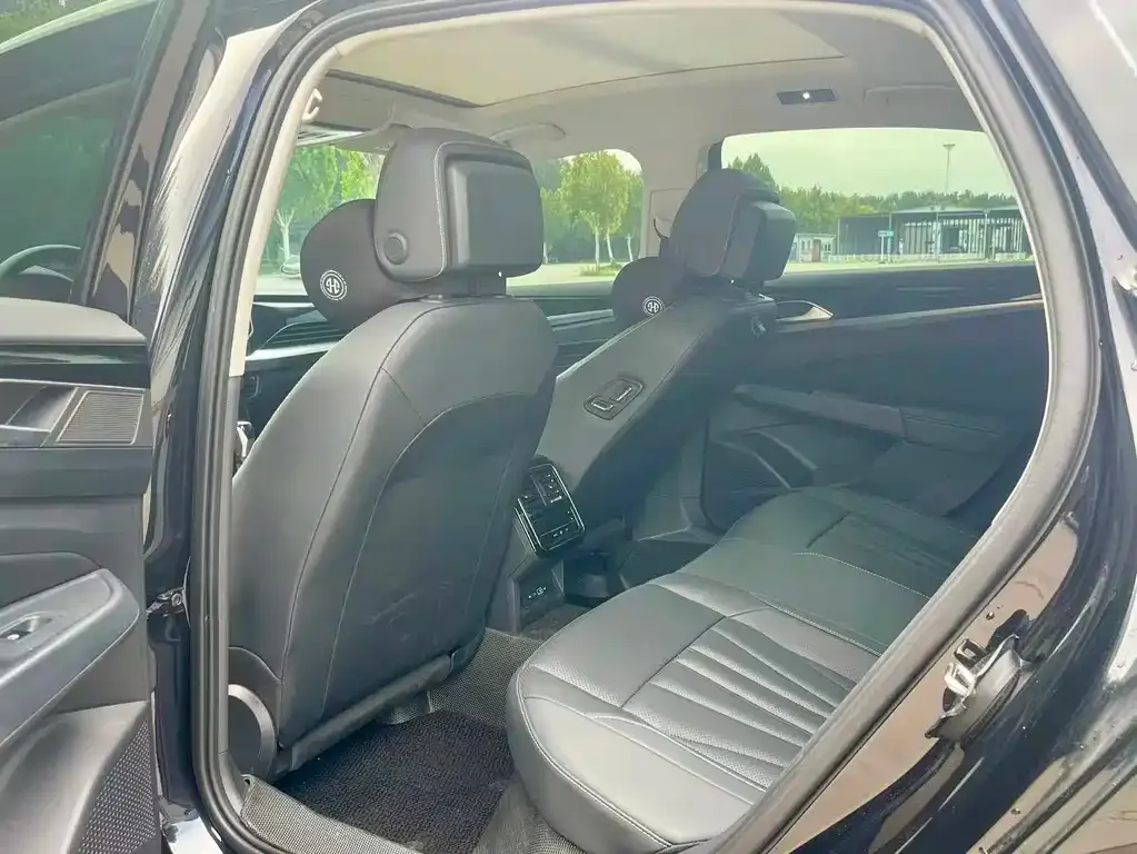 Volkswagen Passat — фото 6