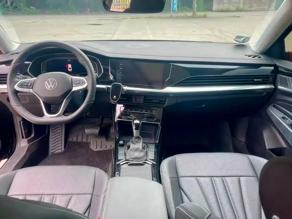 Volkswagen Passat — фото 2
