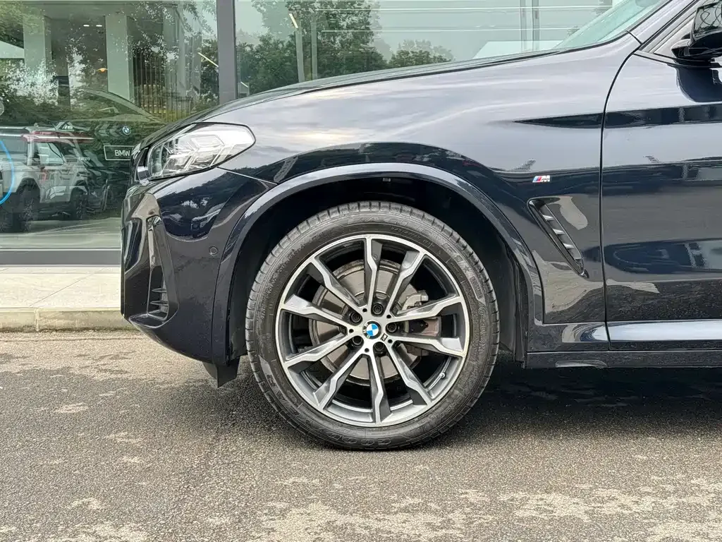 BMW X3 — фото 10