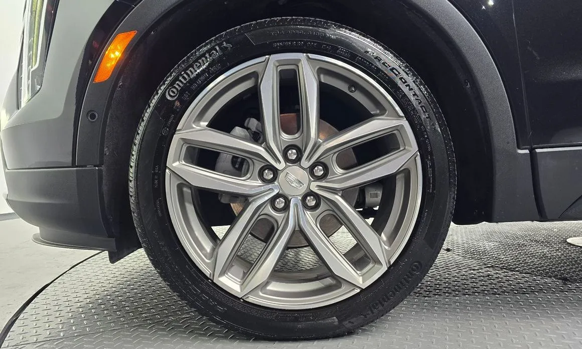 Cadillac XT4 — фото 10