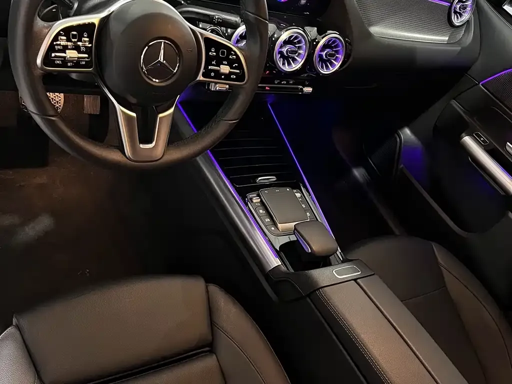 Mercedes-Benz GLA — фото 6