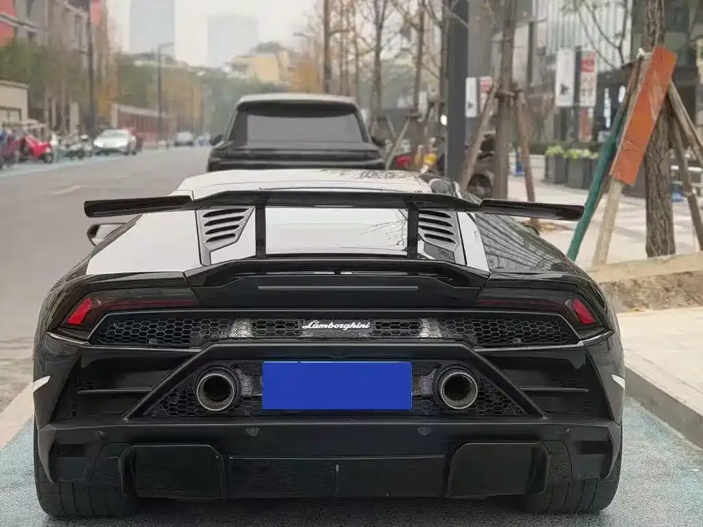 Lamborghini Huracan — фото 7