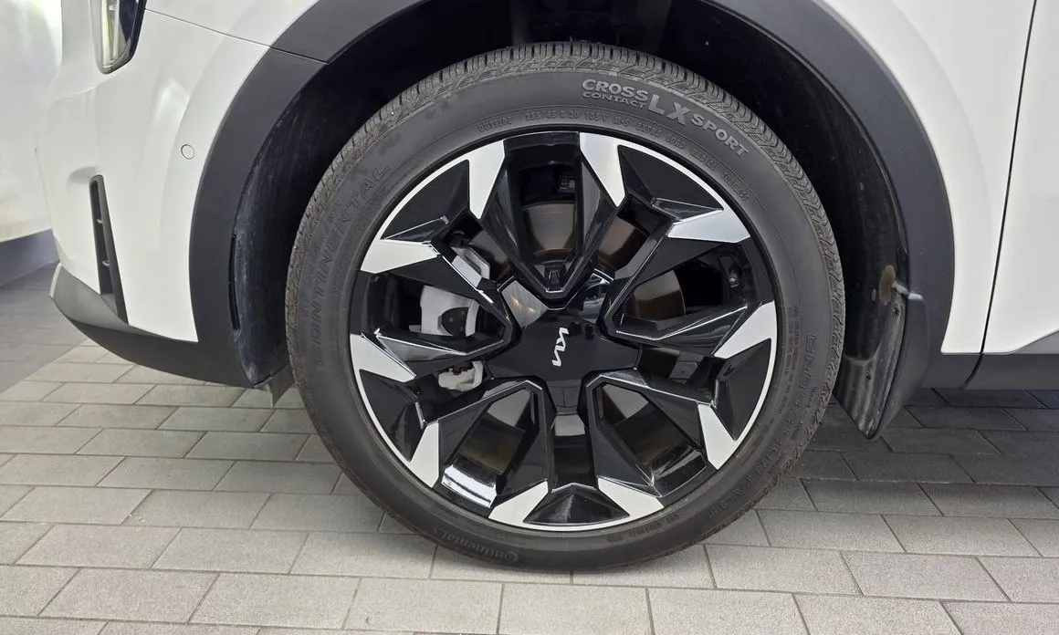 Kia Sorento — фото 3