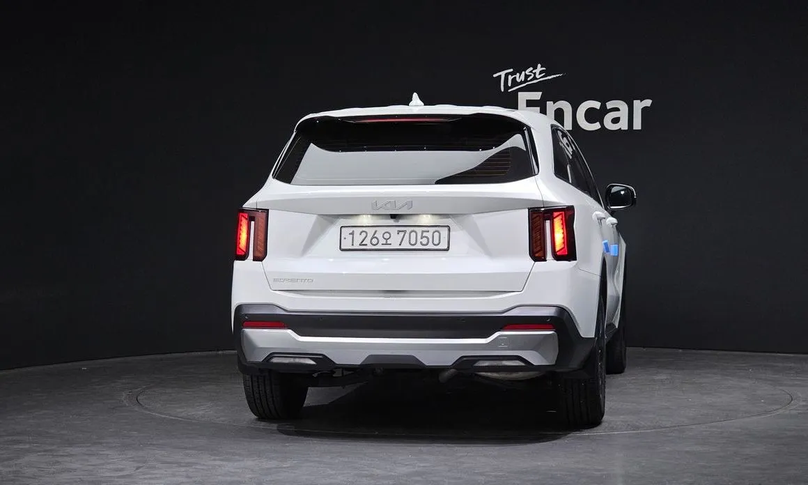 Kia Sorento — фото 4