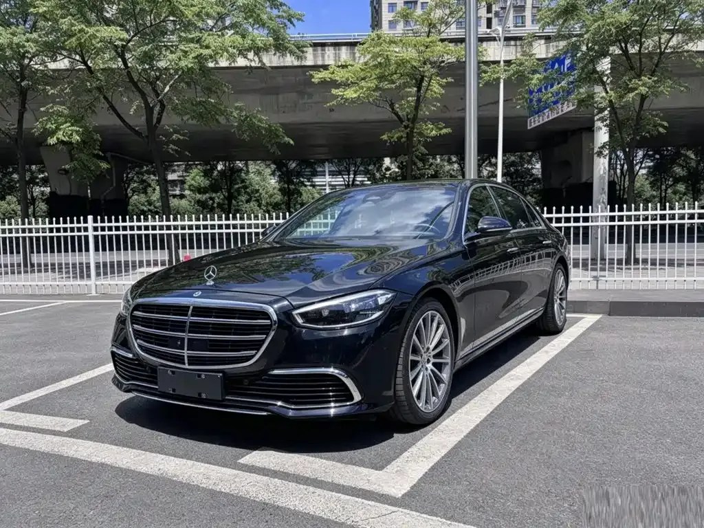 Mercedes-Benz S-Class — фото 1