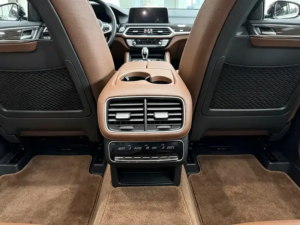 Mercedes-Benz GLE (Import) — фото 10