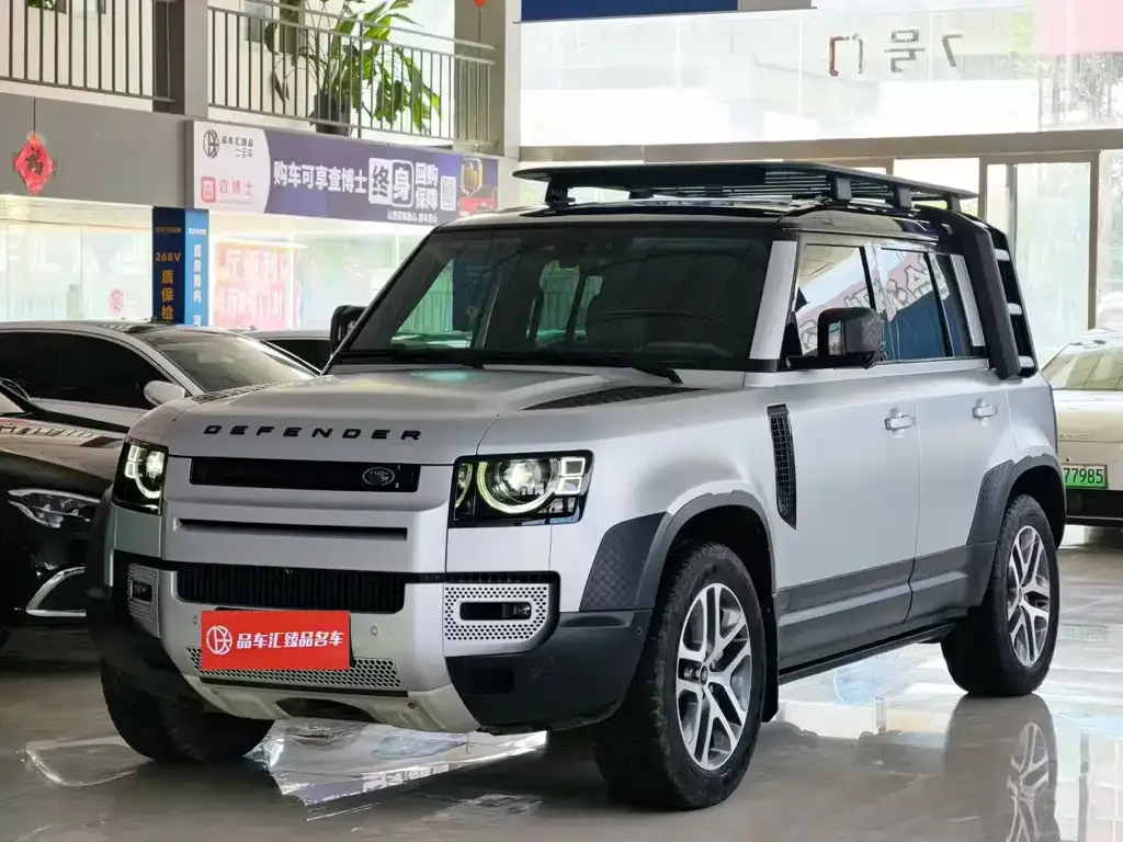 Land Rover Defender — фото 1