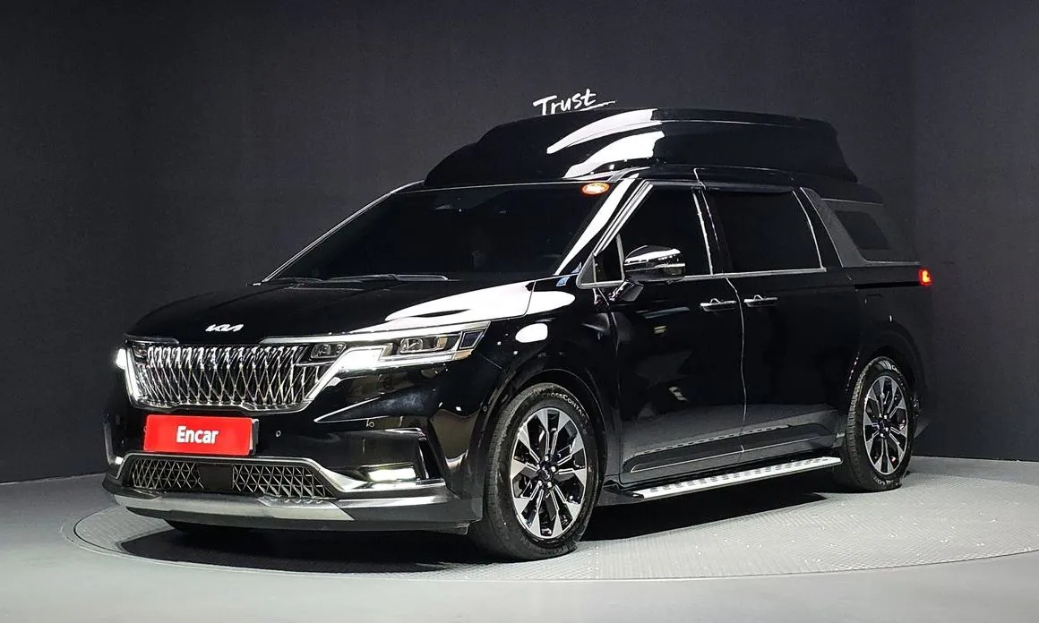 Kia Carnival — фото 1