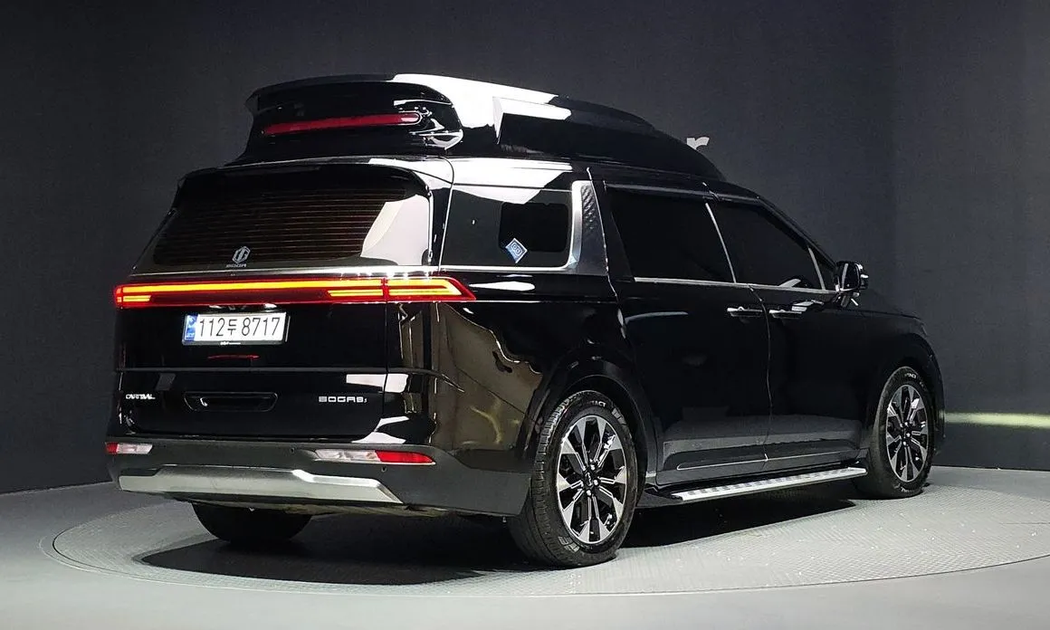 Kia Carnival — фото 4