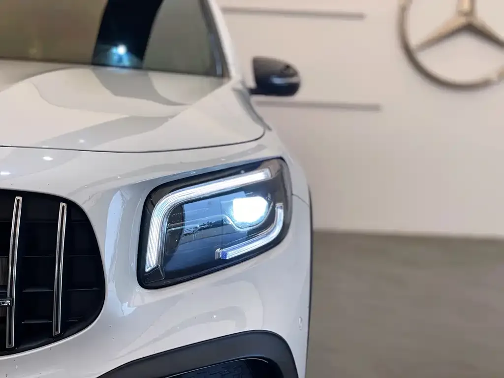 Mercedes-Benz GLB AMG — фото 2
