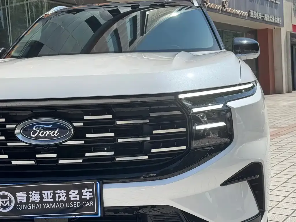 Ford Edge — фото 6