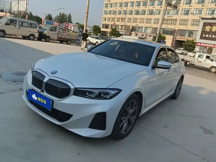 BMW i3 — фото 1