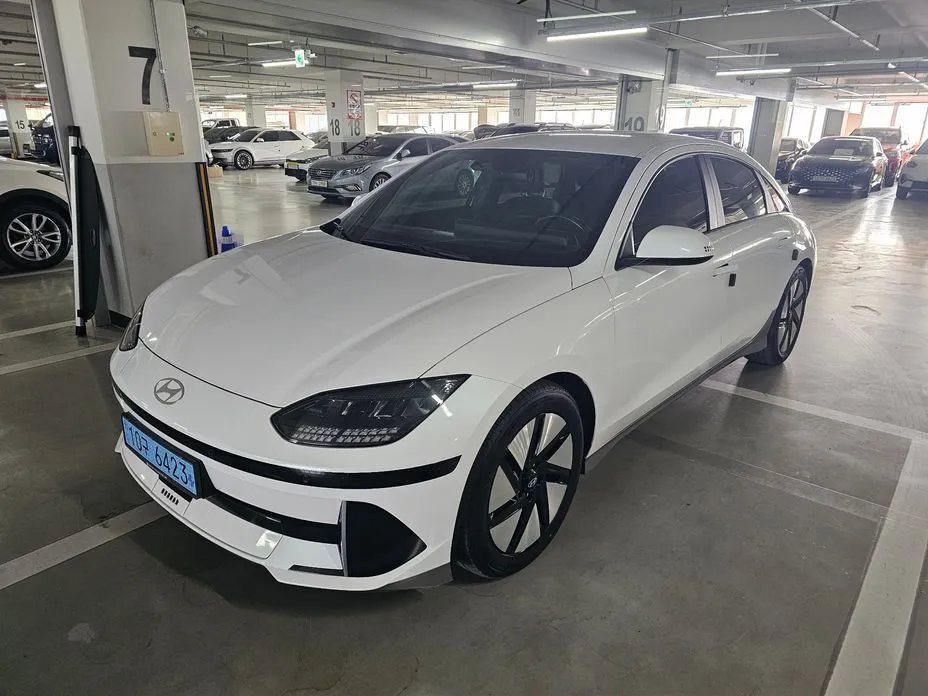 Hyundai Ioniq6 — фото 1
