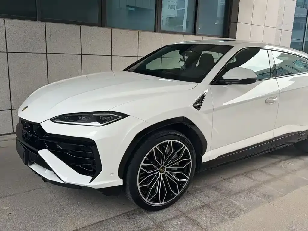 Lamborghini Urus SE — фото 6