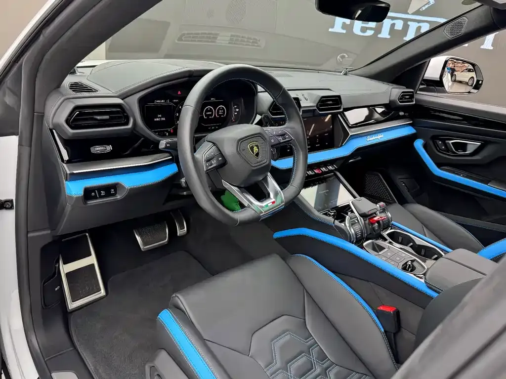 Lamborghini Urus SE — фото 2