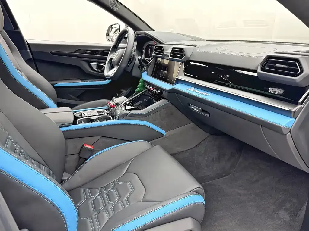 Lamborghini Urus SE — фото 3