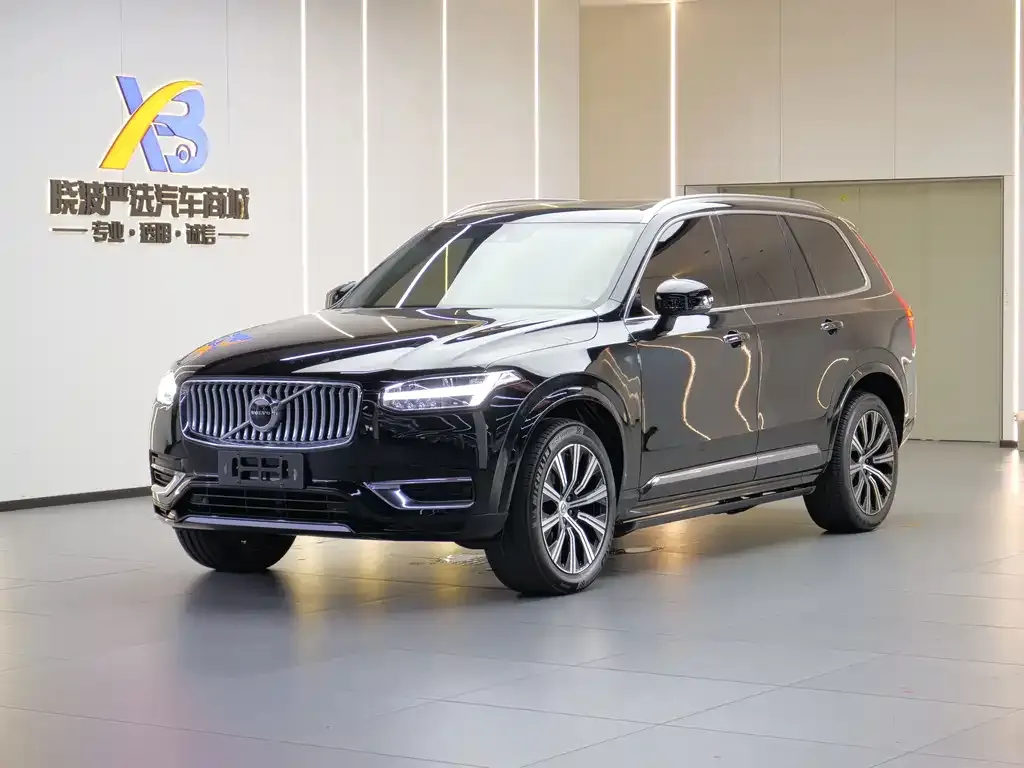 Volvo XC90 — фото 1