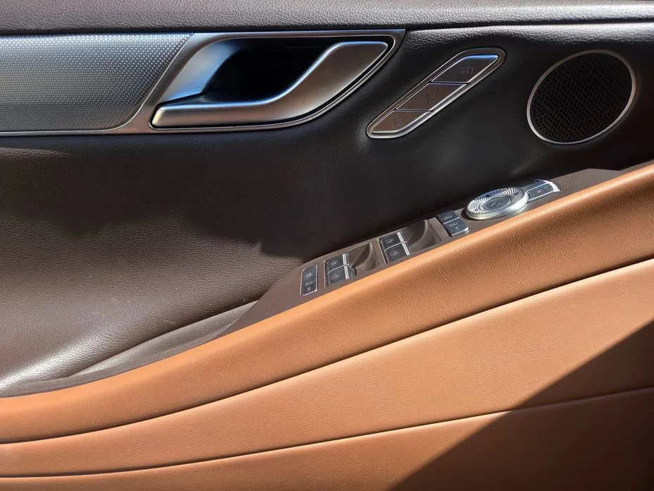 Genesis G80 — фото 6