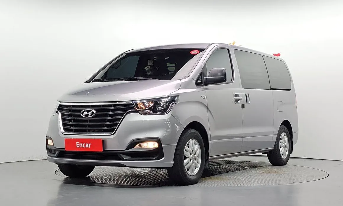 Hyundai Starex — фото 1